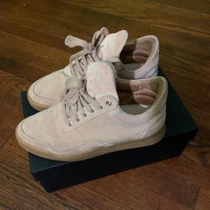 Filling pieces low top